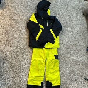 Obermeyer snow coat and I grow overalls 
Medium (10-12)